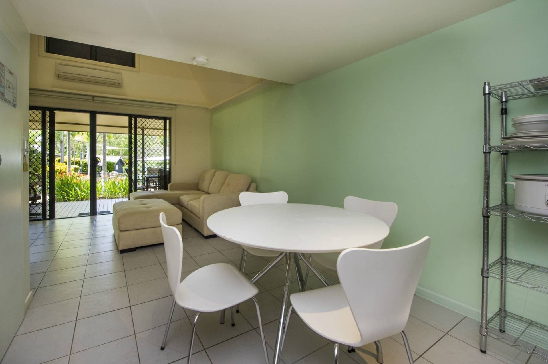 7, 42  'Canopy' Yates Street, Nelly Bay - Thumbnail 6