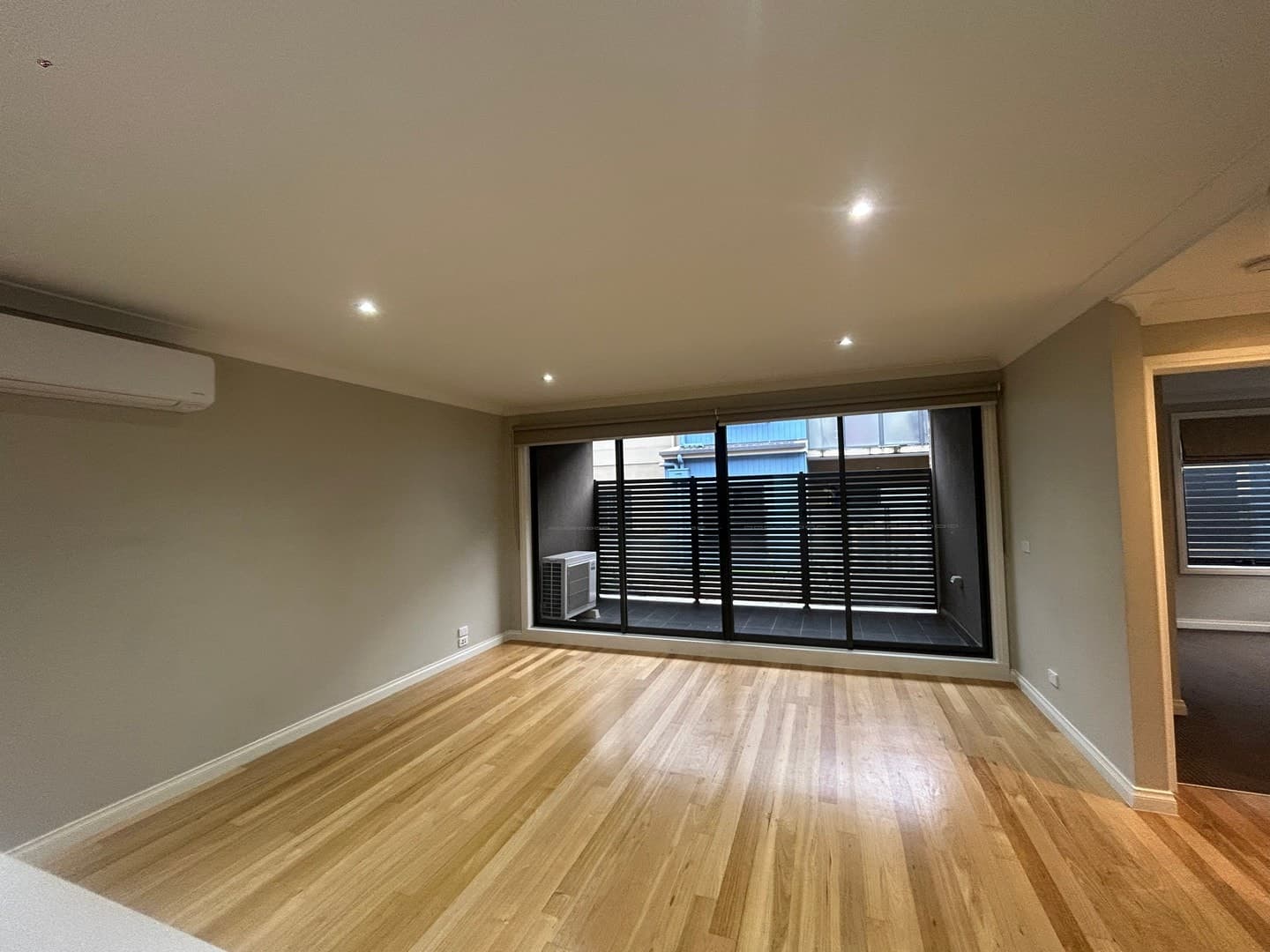 102/7 Birch Street, Bayswater, VIC 3153, Bayswater - Thumbnail 2