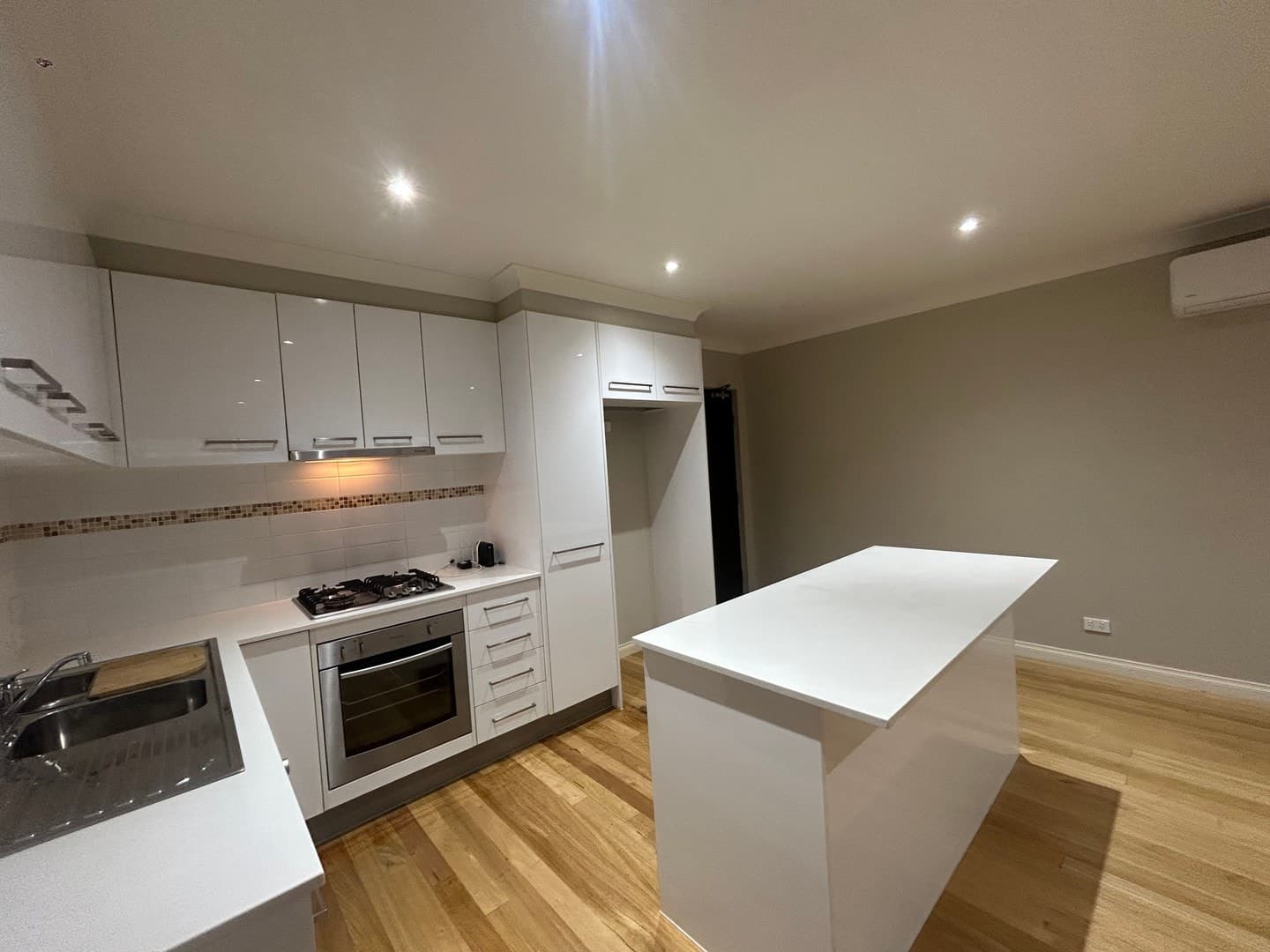 102/7 Birch Street, Bayswater, VIC 3153, Bayswater - Thumbnail 4