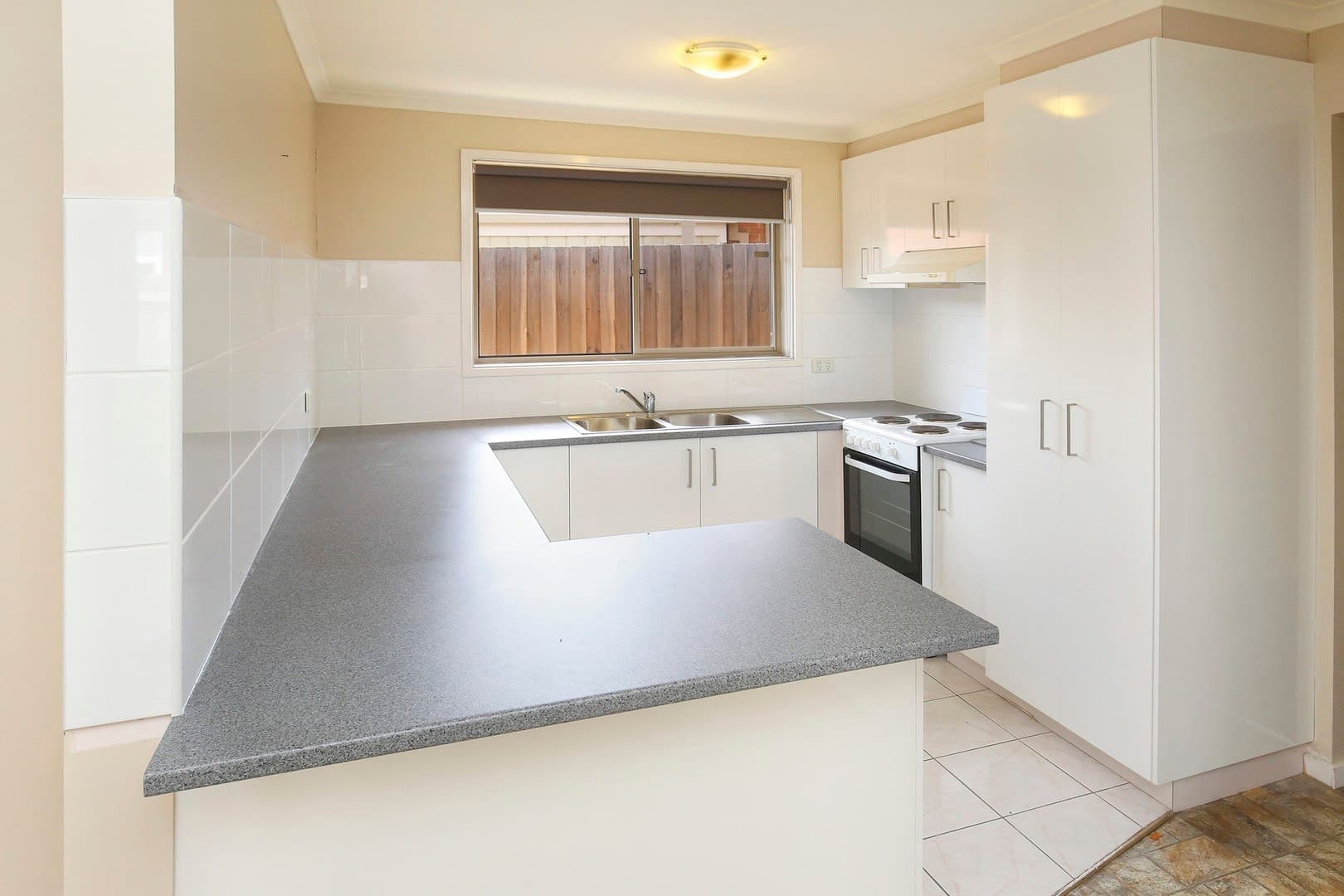 28 Marsden Court, Mill Park, VIC 3082, Mill Park - Thumbnail 2
