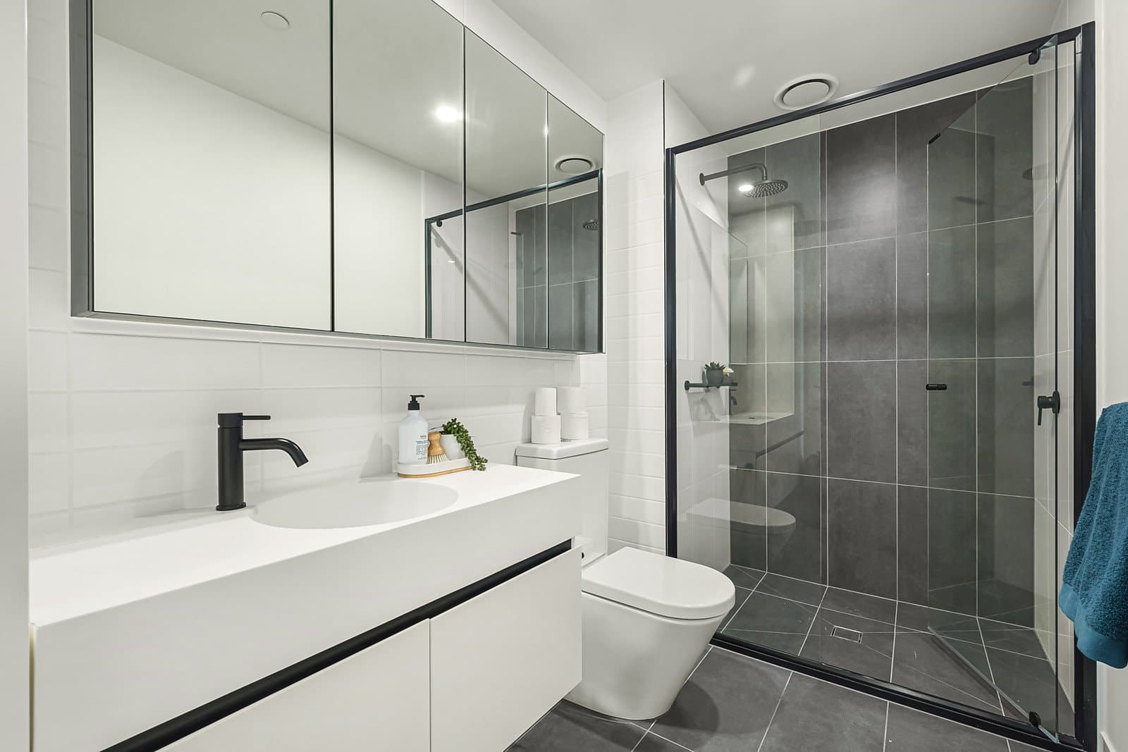 712/2 Joseph Road, Footscray VIC 3011, Footscray - Thumbnail 5