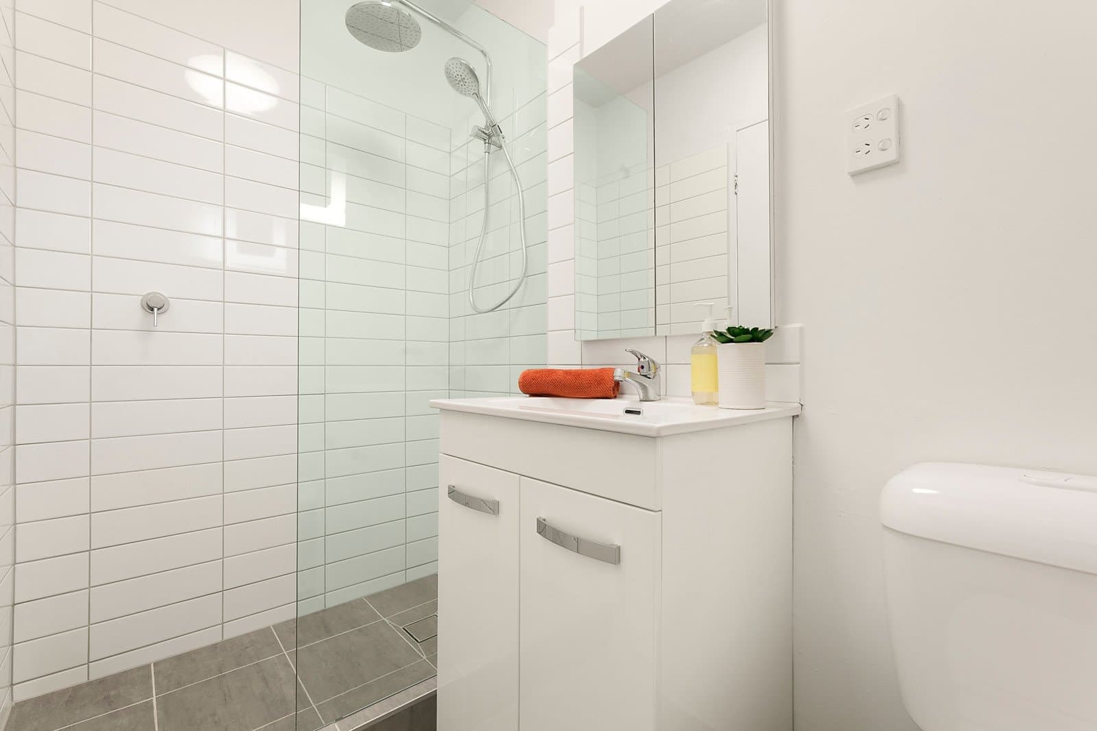 2/14 Lyon Street, Essendon VIC 3040, Essendon - Thumbnail 7
