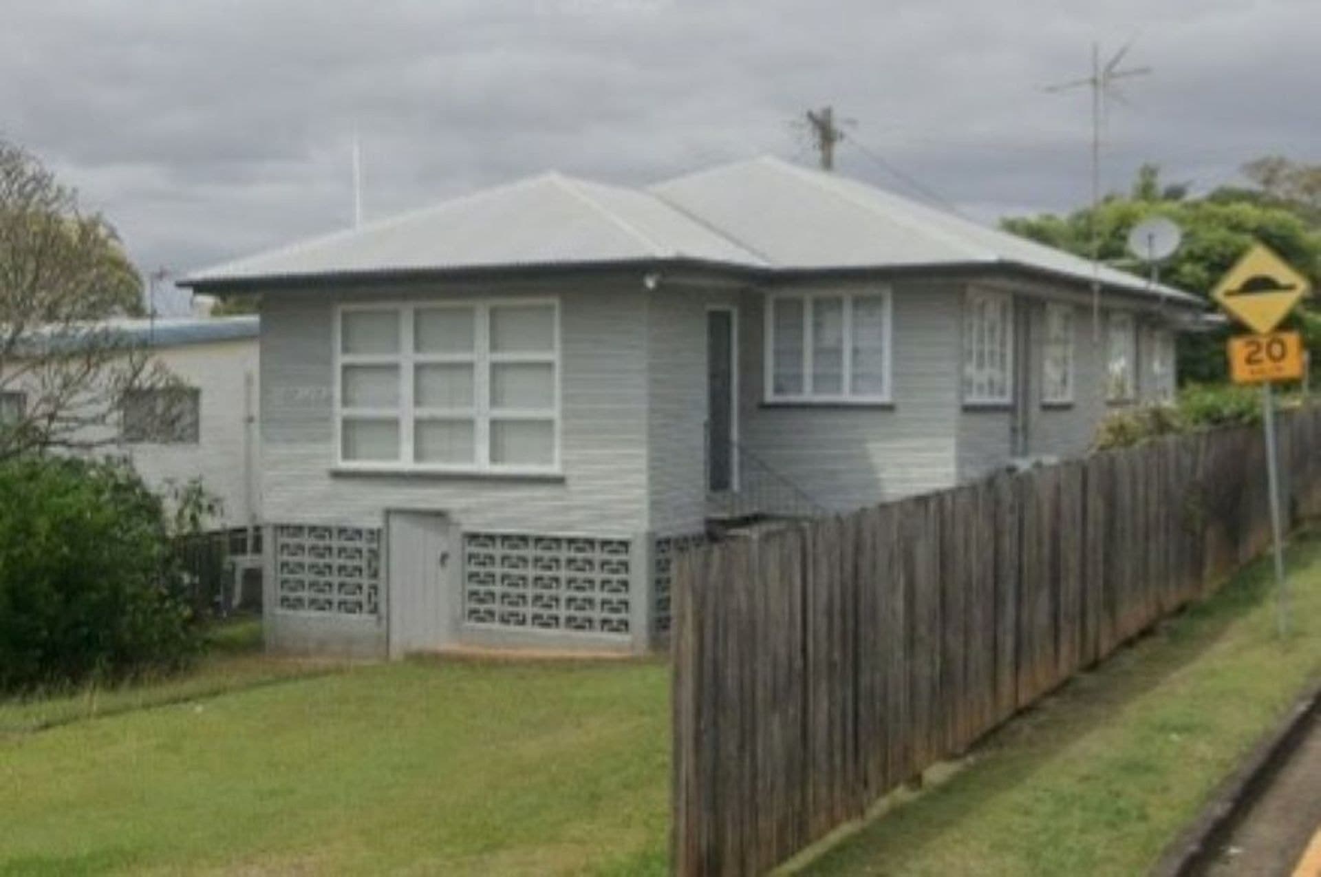 66 Lindwall Street, Upper Mount Gravatt, QLD, 4122, Upper Mount Gravatt - Thumbnail 2