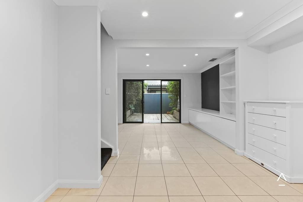 1/56-62 Underwood Road, Homebush - Thumbnail 2