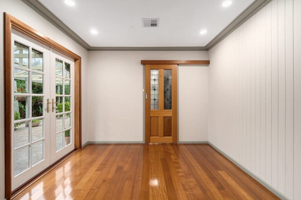 8 Hampton Court, Glen Waverley - Thumbnail 3