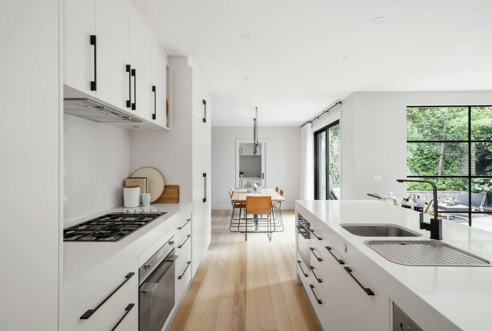 11 Tivoli Road, South Yarra - Thumbnail 6