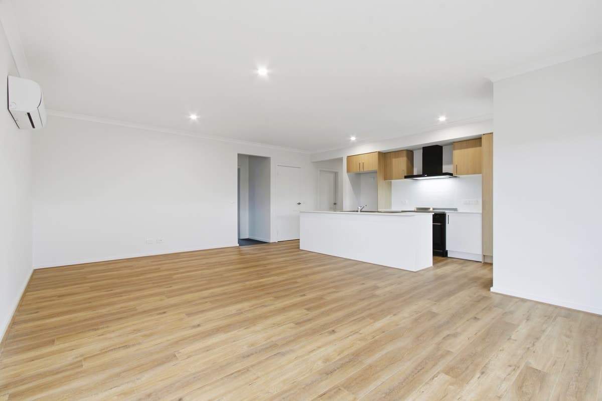 33 Jerome Street, Moe VIC 3825, Moe - Thumbnail 3