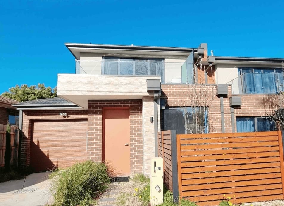2D Shirley Avenue, Glen Waverley - Image 1