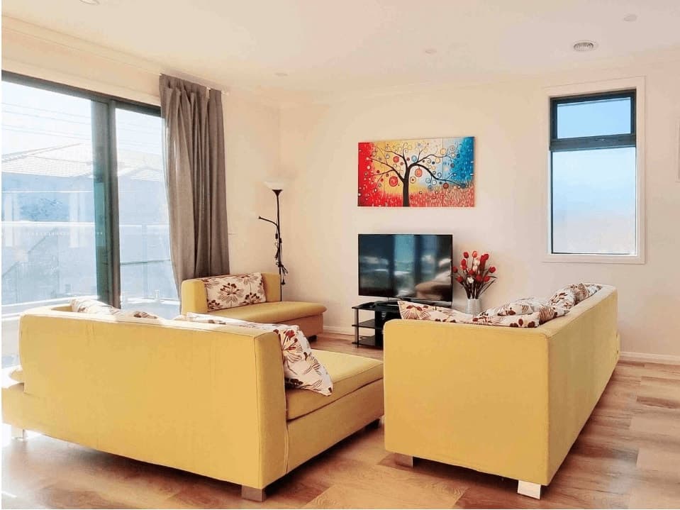 2D Shirley Avenue, Glen Waverley - Thumbnail 2