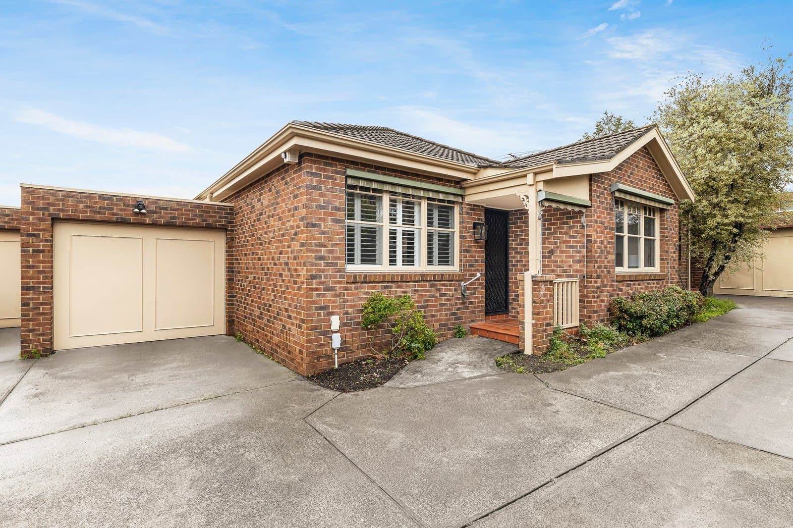 3/48 Ardyne Street, Murrumbeena - Image 1