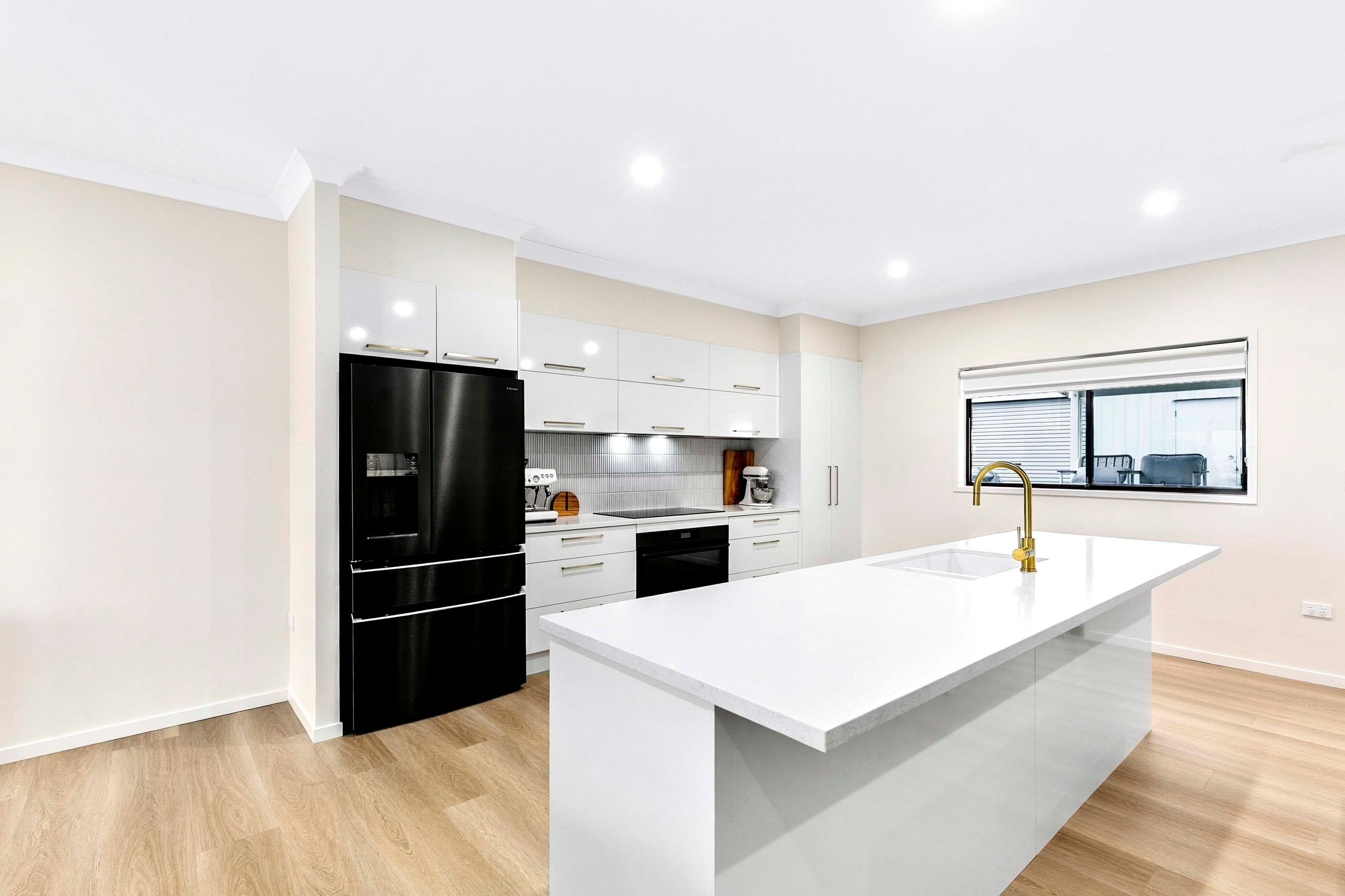 16 Jensen Drive, Urraween QLD 4655, Urraween - Thumbnail 4