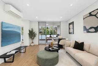 8/2-6 Carlton Parade, Carlton - Image 1