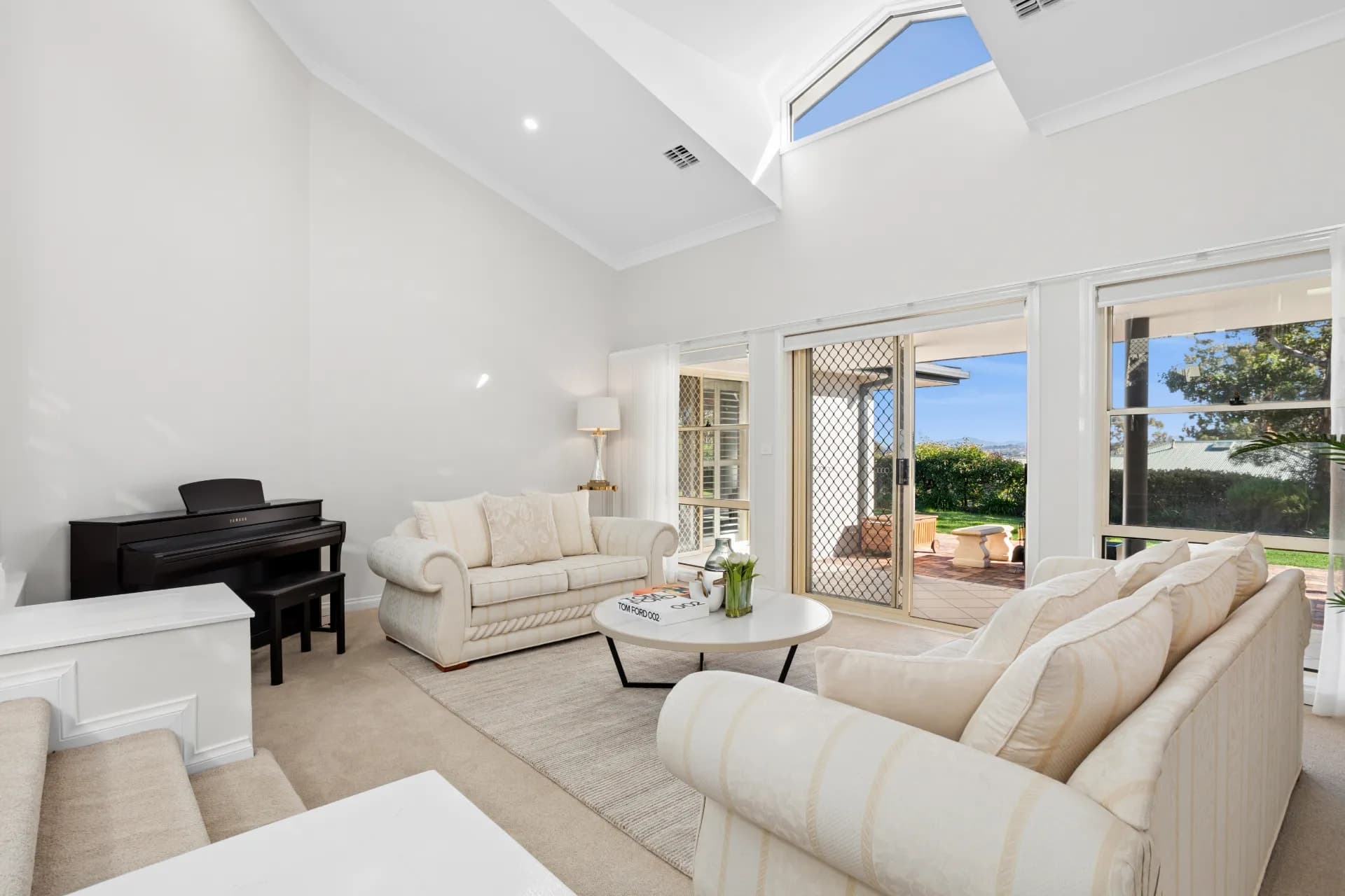 25 Taylor  Place, Greenleigh, NSW, Greenleigh - Thumbnail 3
