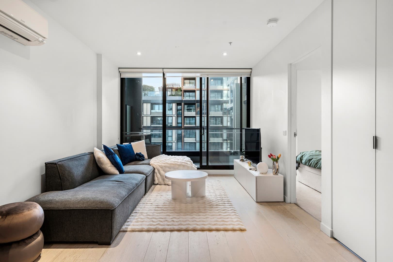 329/40 Hall Street, Moonee Ponds, VIC 3039, Moonee Ponds - Thumbnail 3