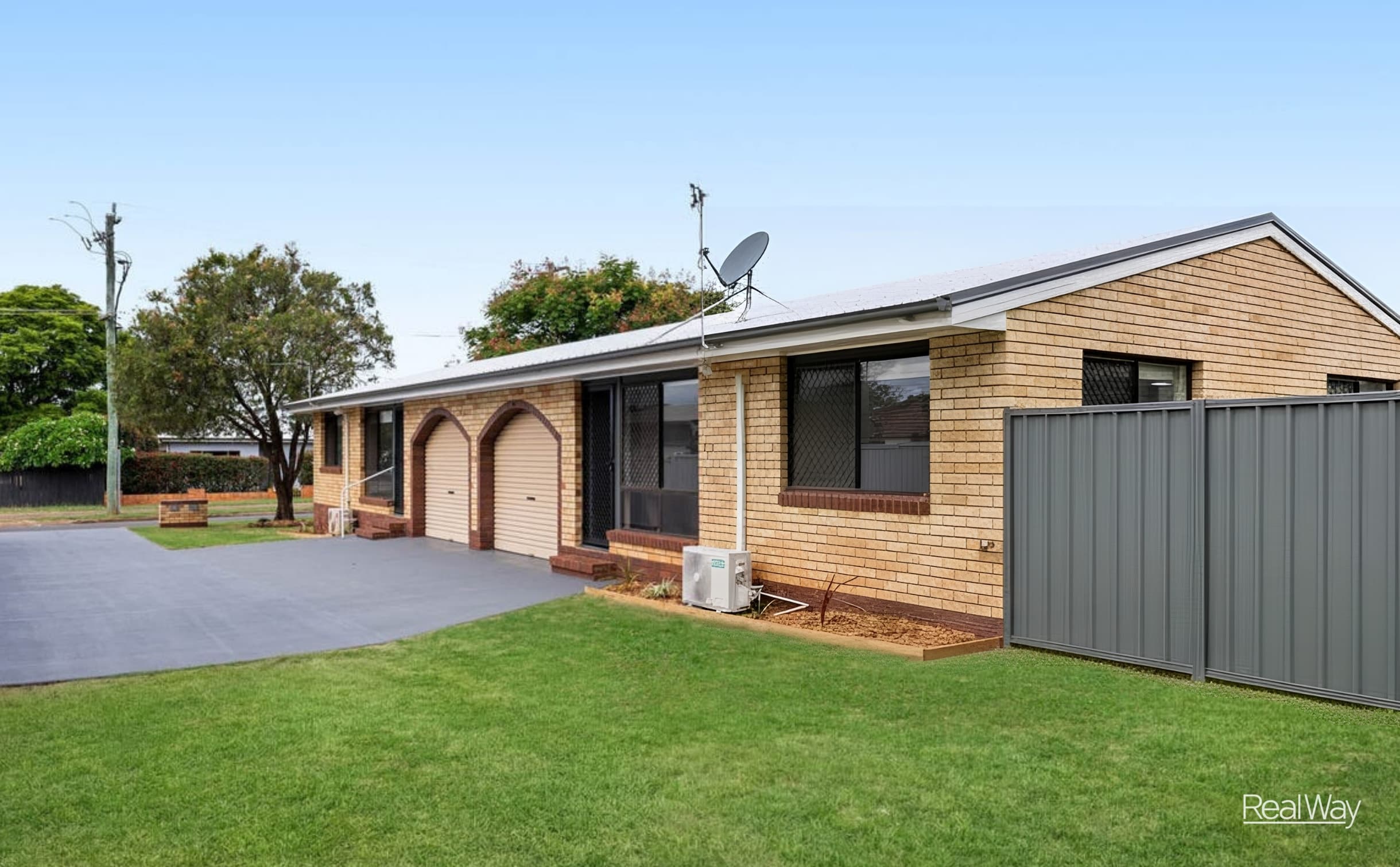 1 / 13 Burton Street, Harristown QLD 4350, Harristown - Image 1