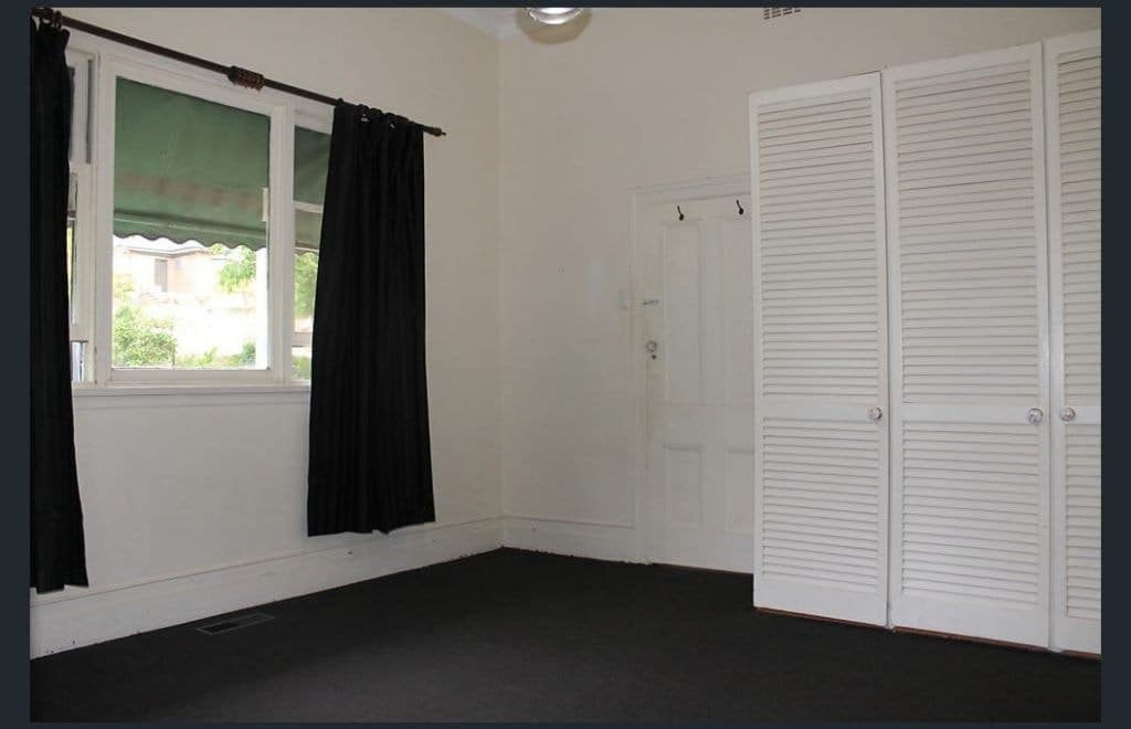11 Glendale Street, Surrey Hills - Image 1