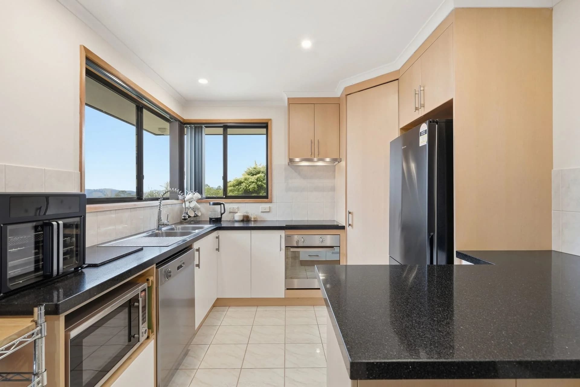 2/5 Ross Place, Mount Stuart - Thumbnail 6