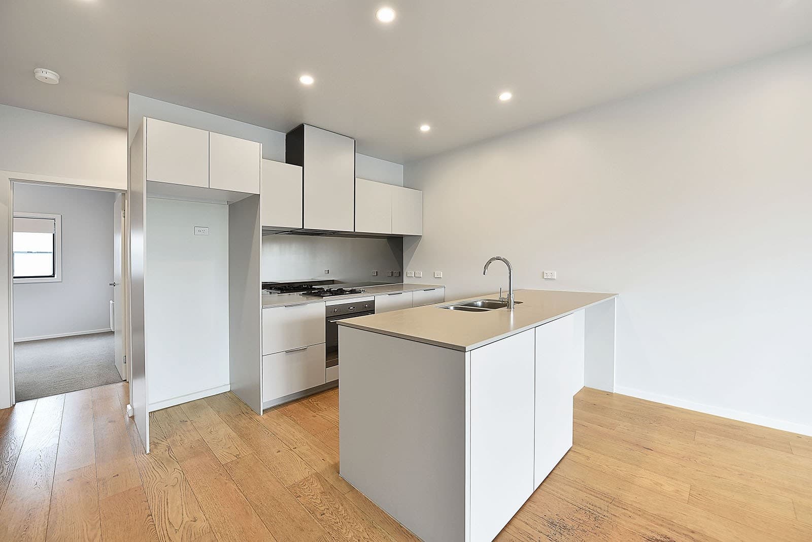 1B Westminster Dr, Avondale Heights, VIC 3034, Avondale Heights - Thumbnail 2