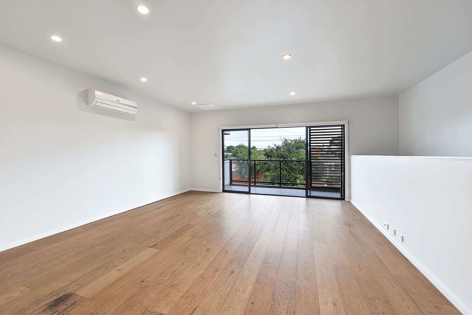 1B Westminster Dr, Avondale Heights, VIC 3034, Avondale Heights - Thumbnail 3