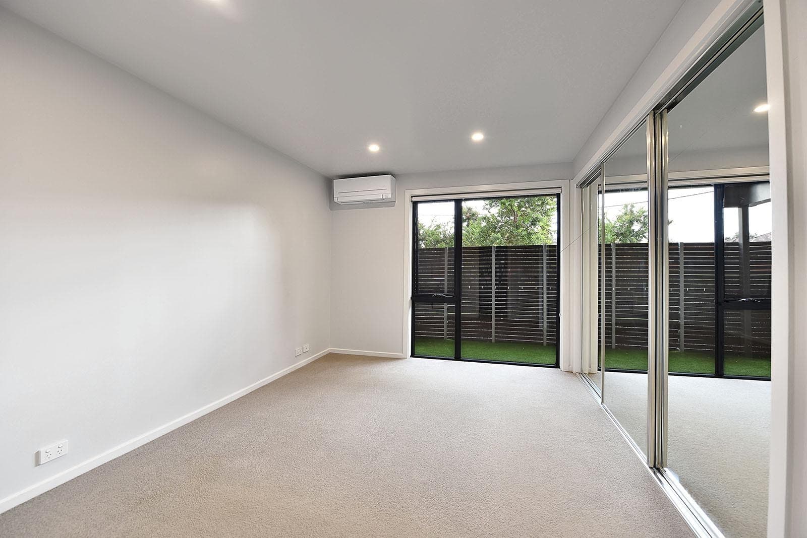 1B Westminster Dr, Avondale Heights, VIC 3034, Avondale Heights - Thumbnail 4