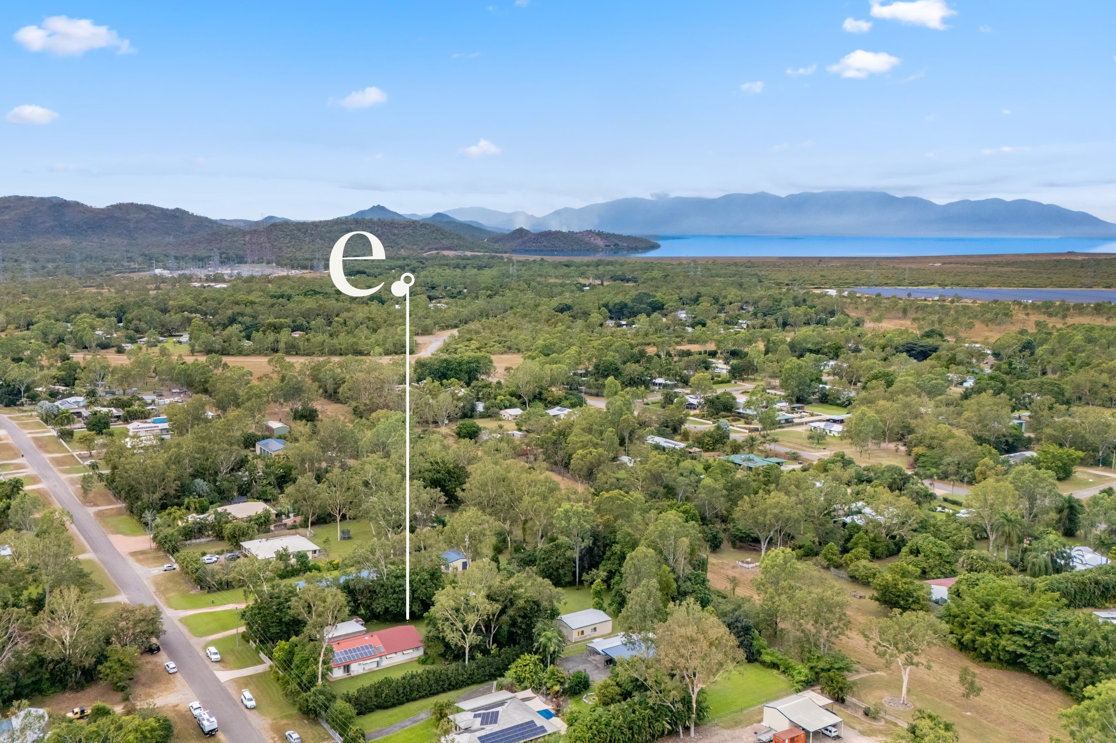 6 Octagonal Crescent, Kelso - Image 1