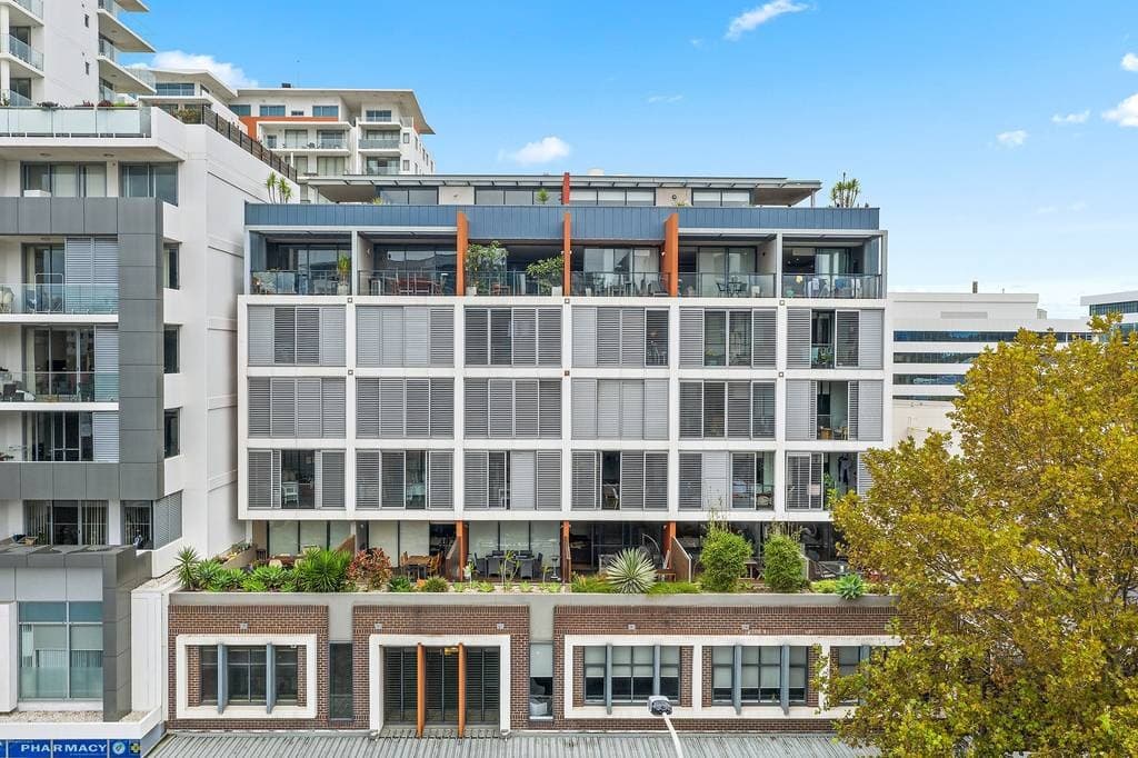 610/53 Crown Street, Wollongong, Wollongong - Image 1