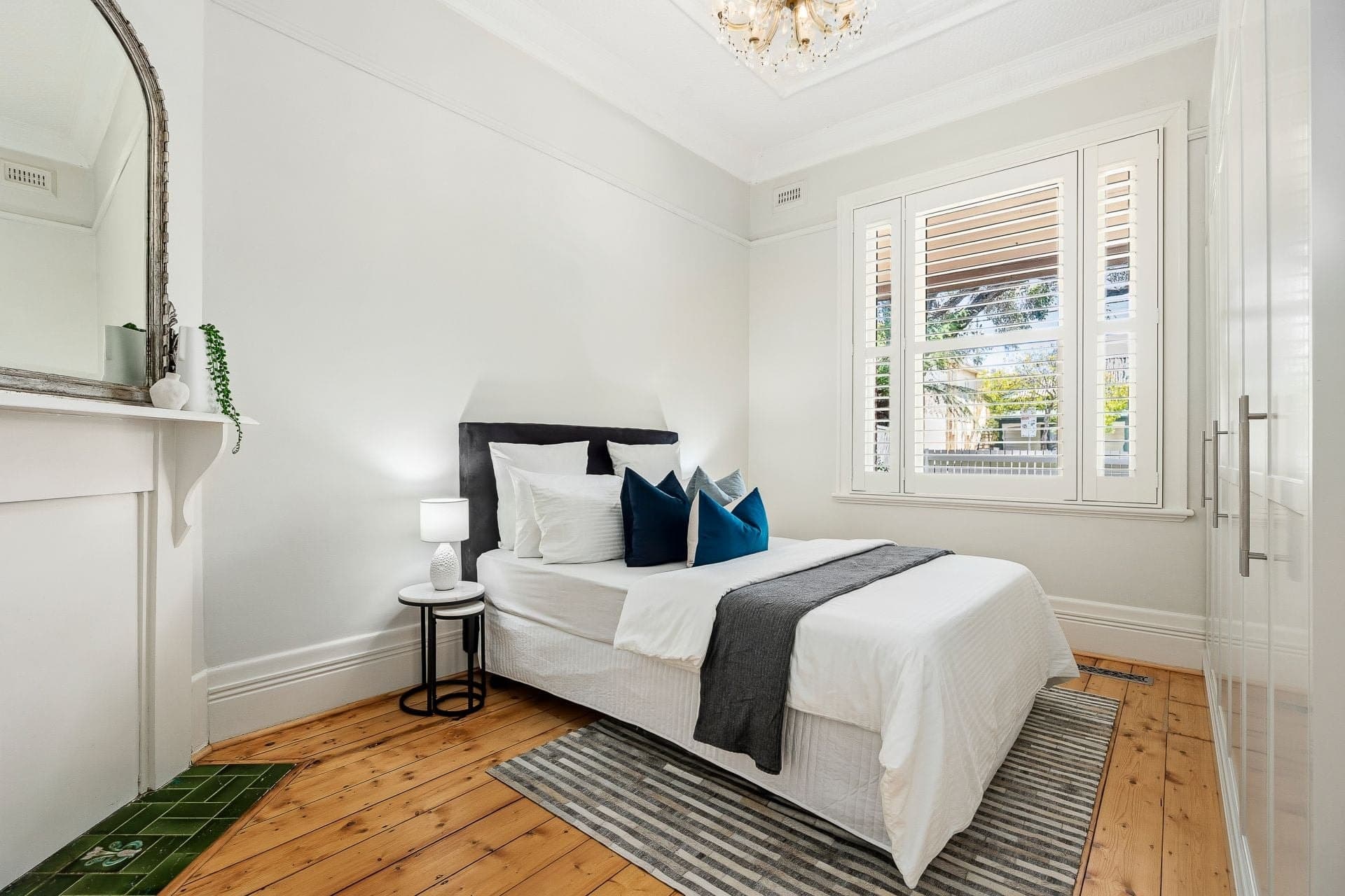76 Upton Road, Windsor - Thumbnail 8