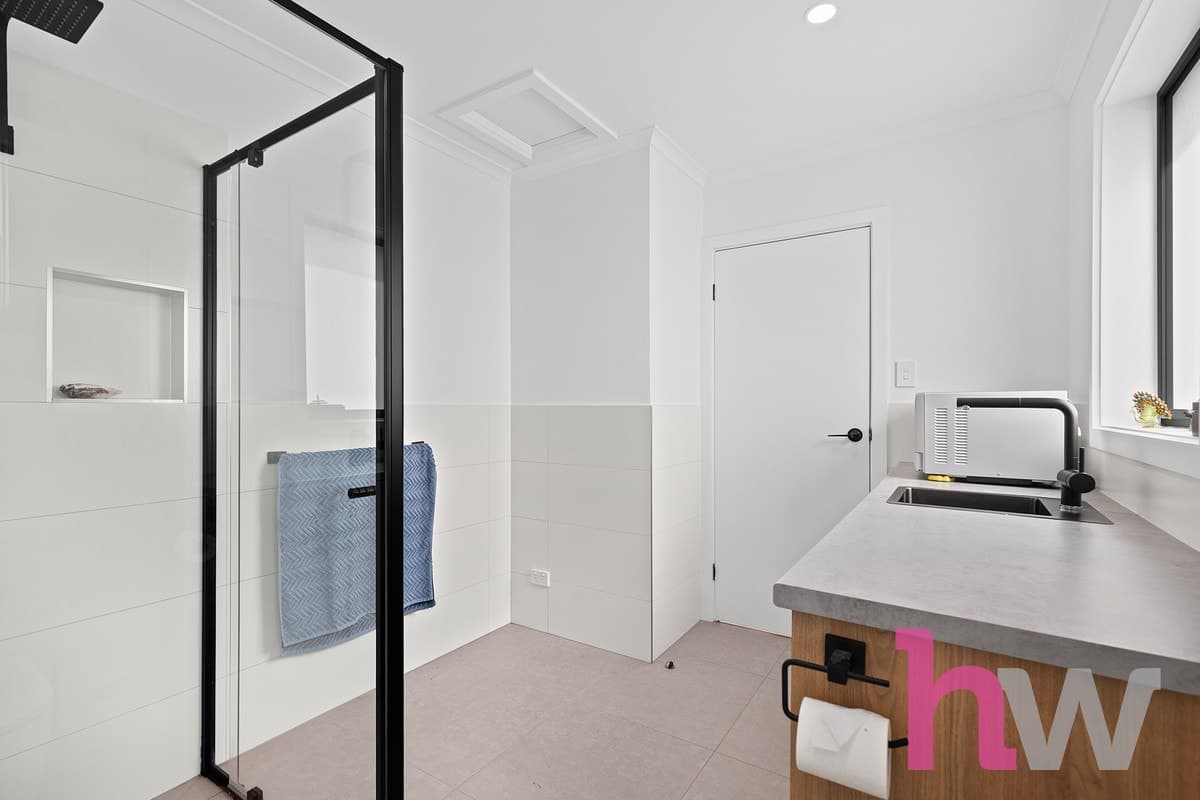 1 / 4 Colville Court, HERNE HILL VIC 3218, Herne Hill - Thumbnail 6