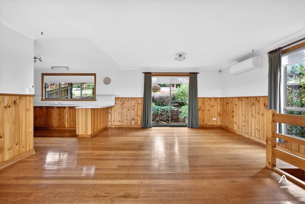 27 Kerran Crescent, South Launceston - Image 1