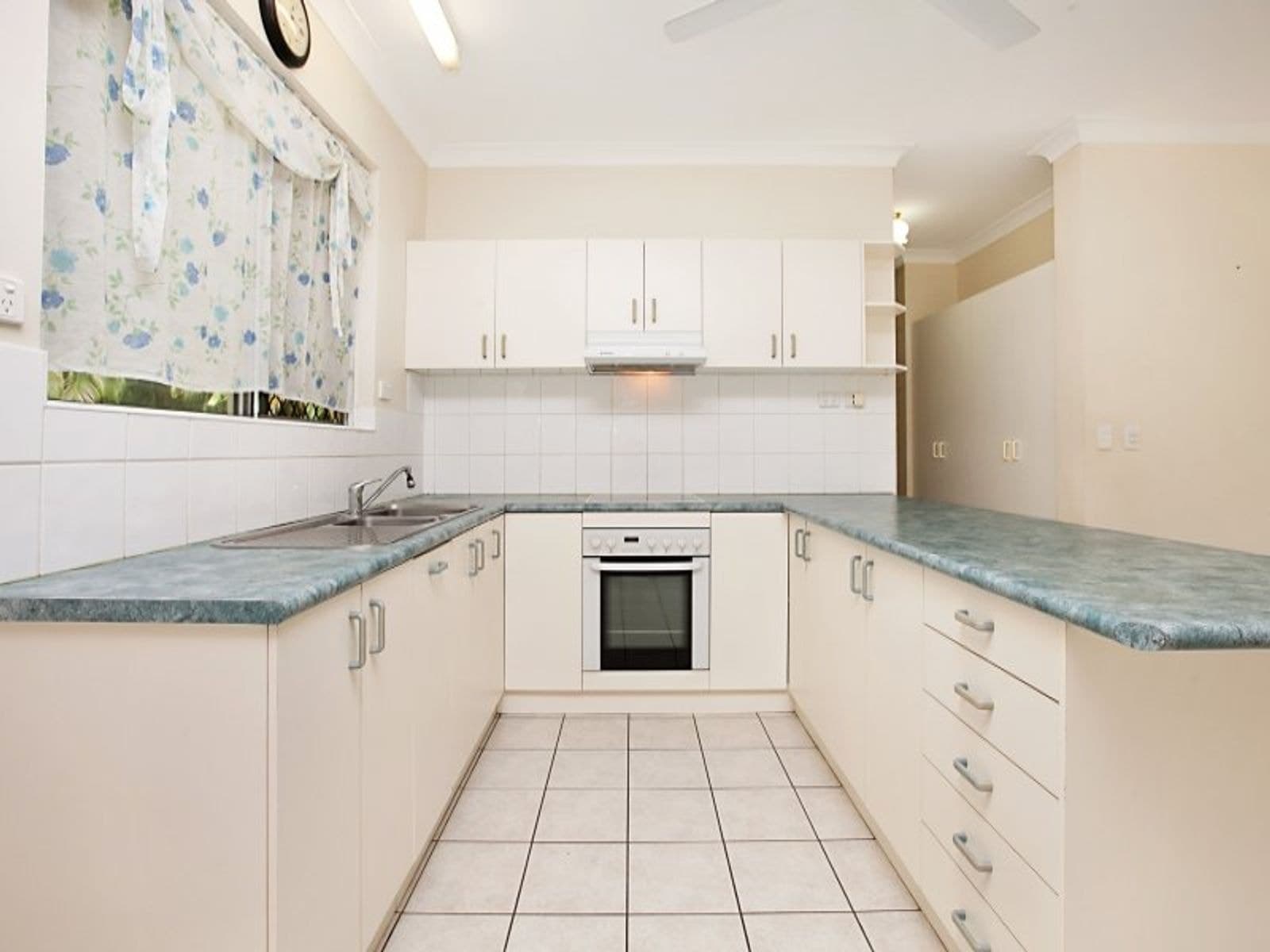 1/16 Excelsa Court, Rosebery NT 0832, Rosebery - Thumbnail 4