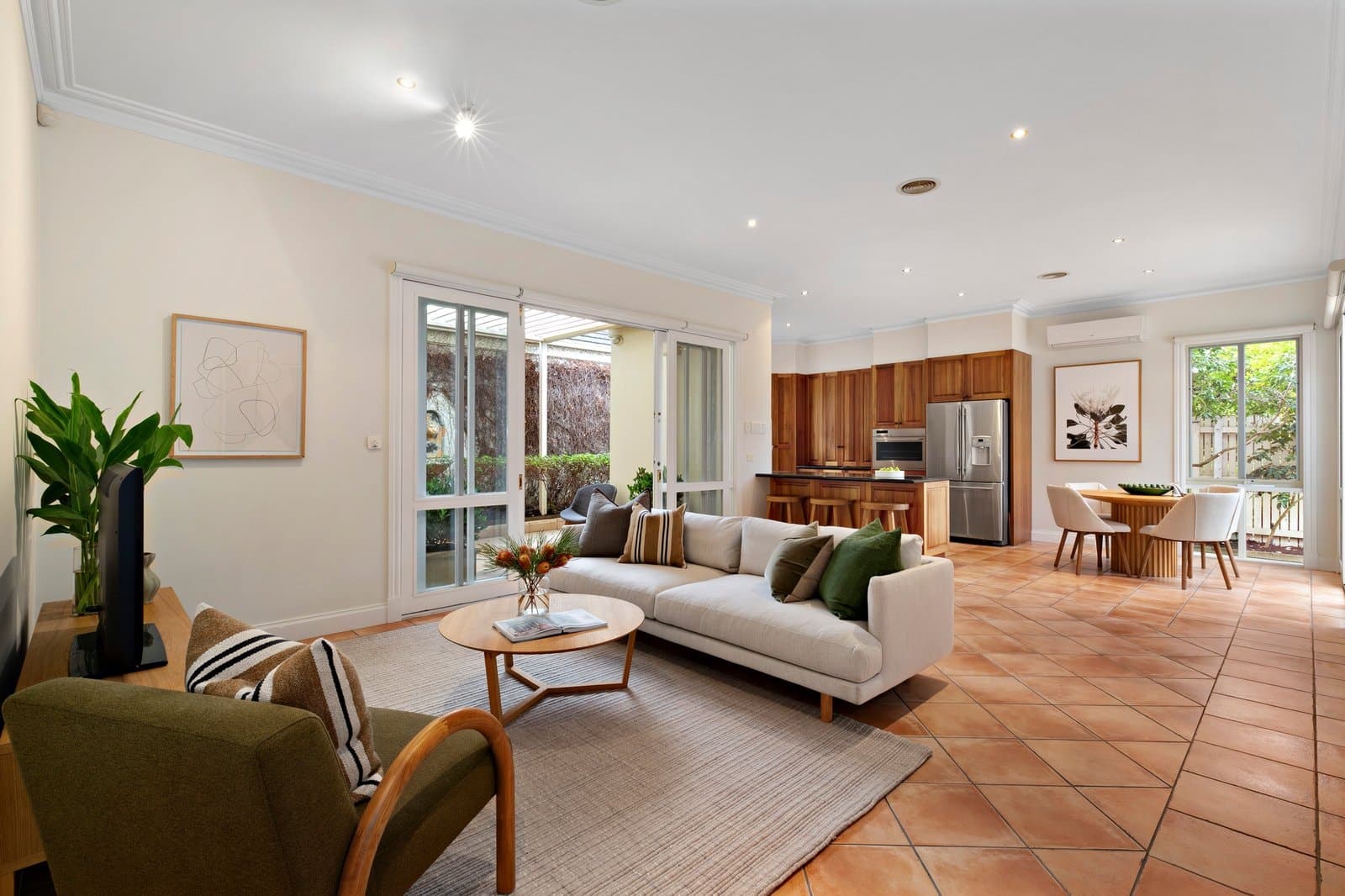 1 Nyora Street, Malvern East - Thumbnail 6