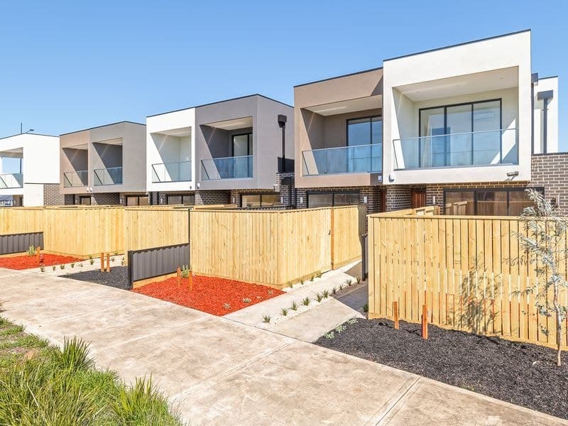 4/90 Saltlake Boulevard, Wollert, VIC, 3750, Wollert - Thumbnail 2