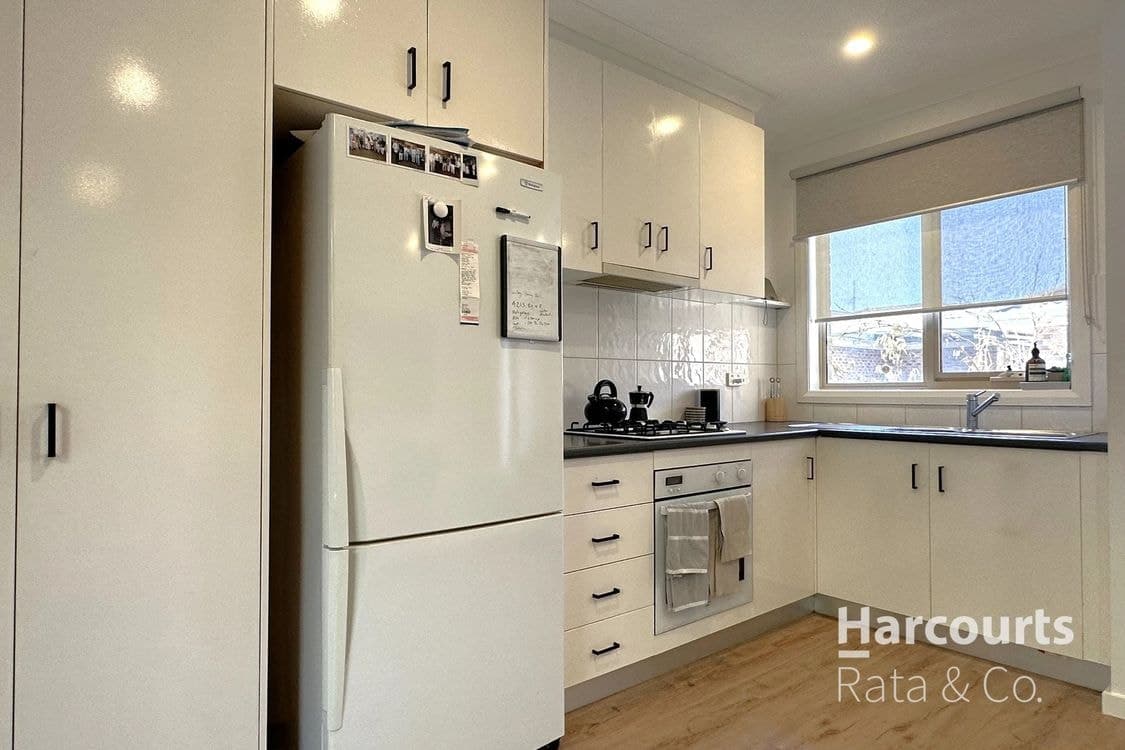 2/32 St Vigeons Road, Reservoir, VIC, 3073, Reservoir - Thumbnail 2