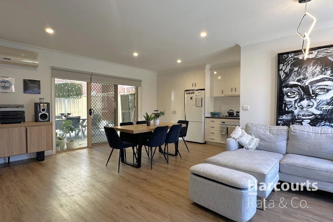 2/32 St Vigeons Road, Reservoir, VIC, 3073, Reservoir - Thumbnail 3