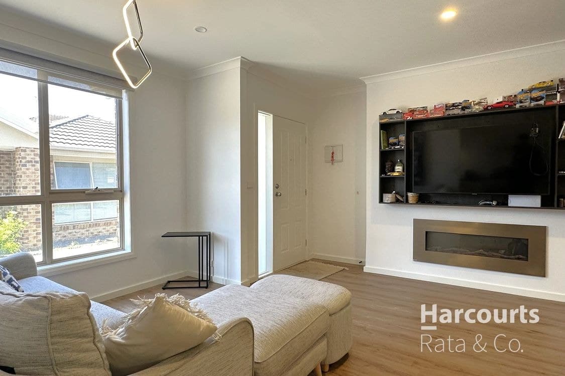2/32 St Vigeons Road, Reservoir, VIC, 3073, Reservoir - Thumbnail 5