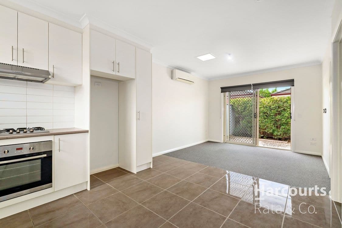 2/23 Midholm Court, Thomastown, VIC, 3074, Thomastown - Thumbnail 2