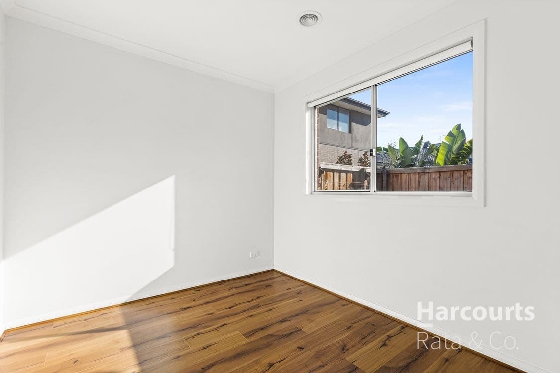 24 Burridge Street, Deanside, VIC, 3336, Deanside - Thumbnail 5