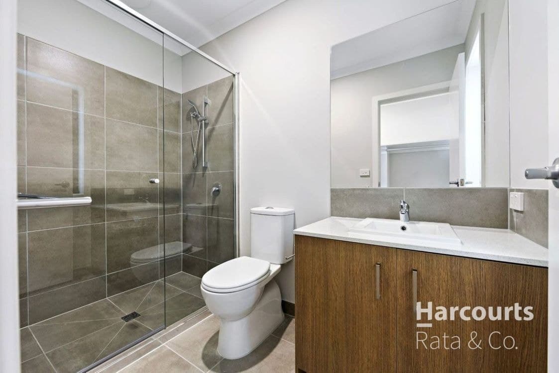 11 Snowflake Crescent, South Morang, VIC 3752, South Morang - Thumbnail 3