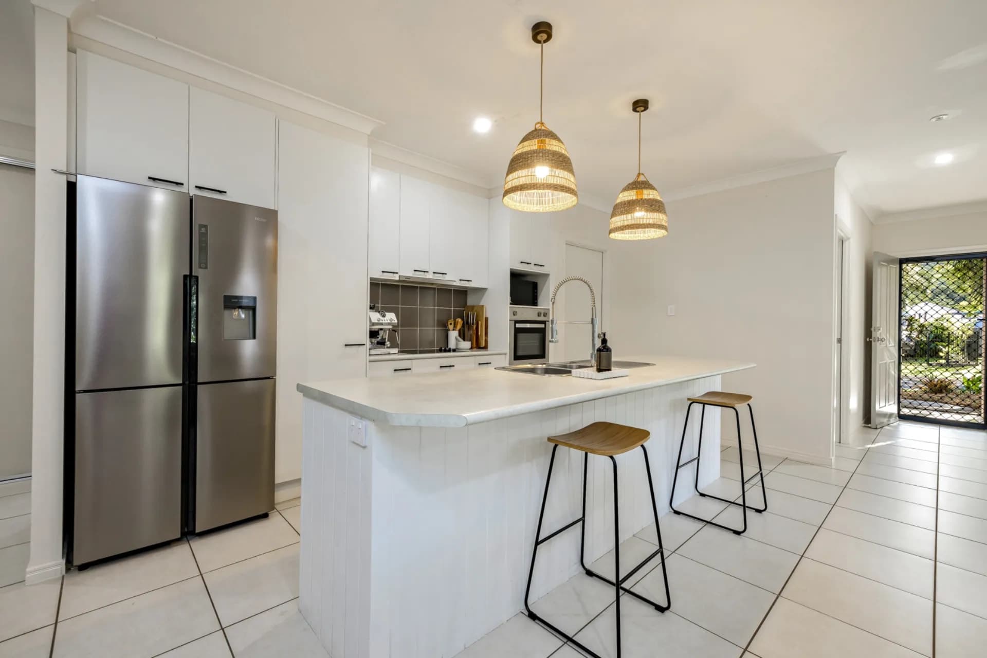 9 Taffles Street, Redlynch, QLD, Redlynch - Thumbnail 3