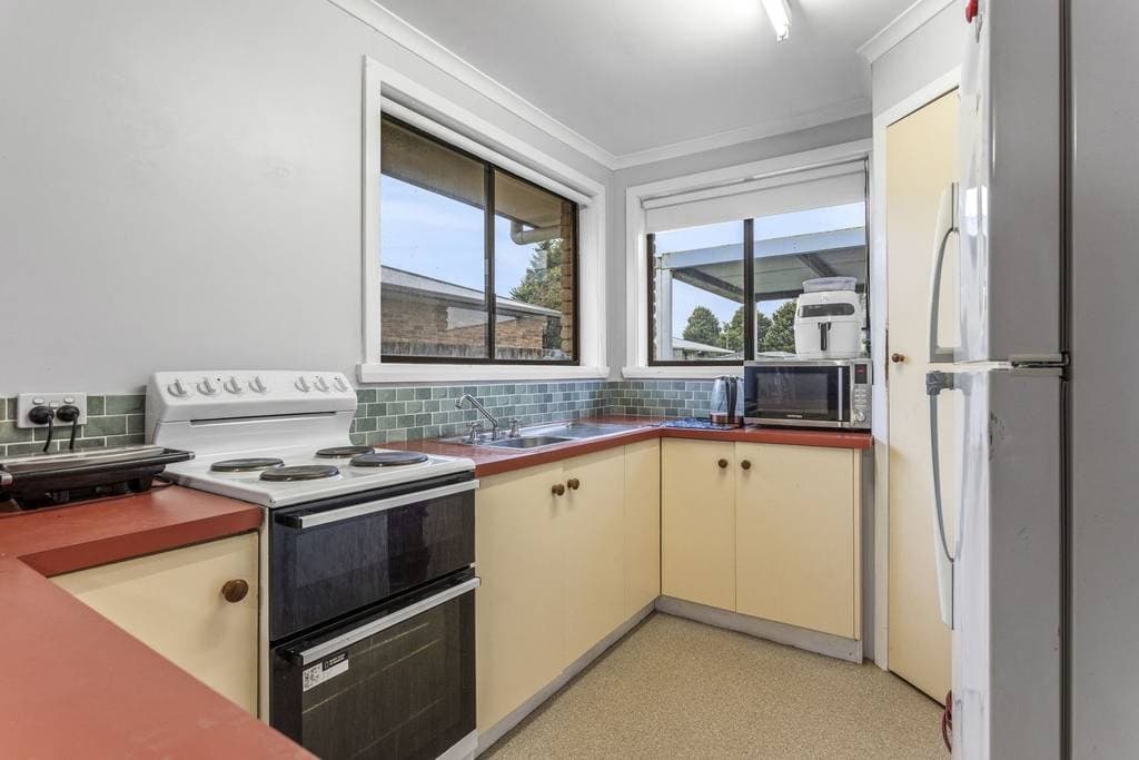 2/9-11 Newnham Close, Newnham - Thumbnail 5