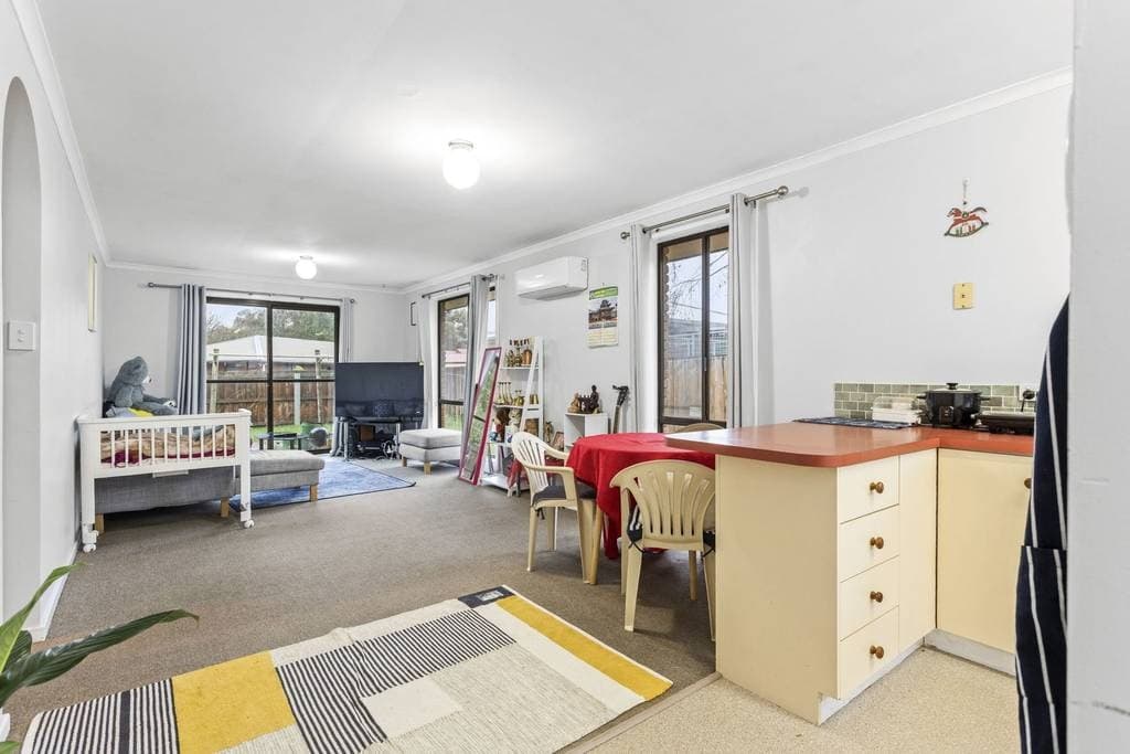 2/9-11 Newnham Close, Newnham - Thumbnail 6