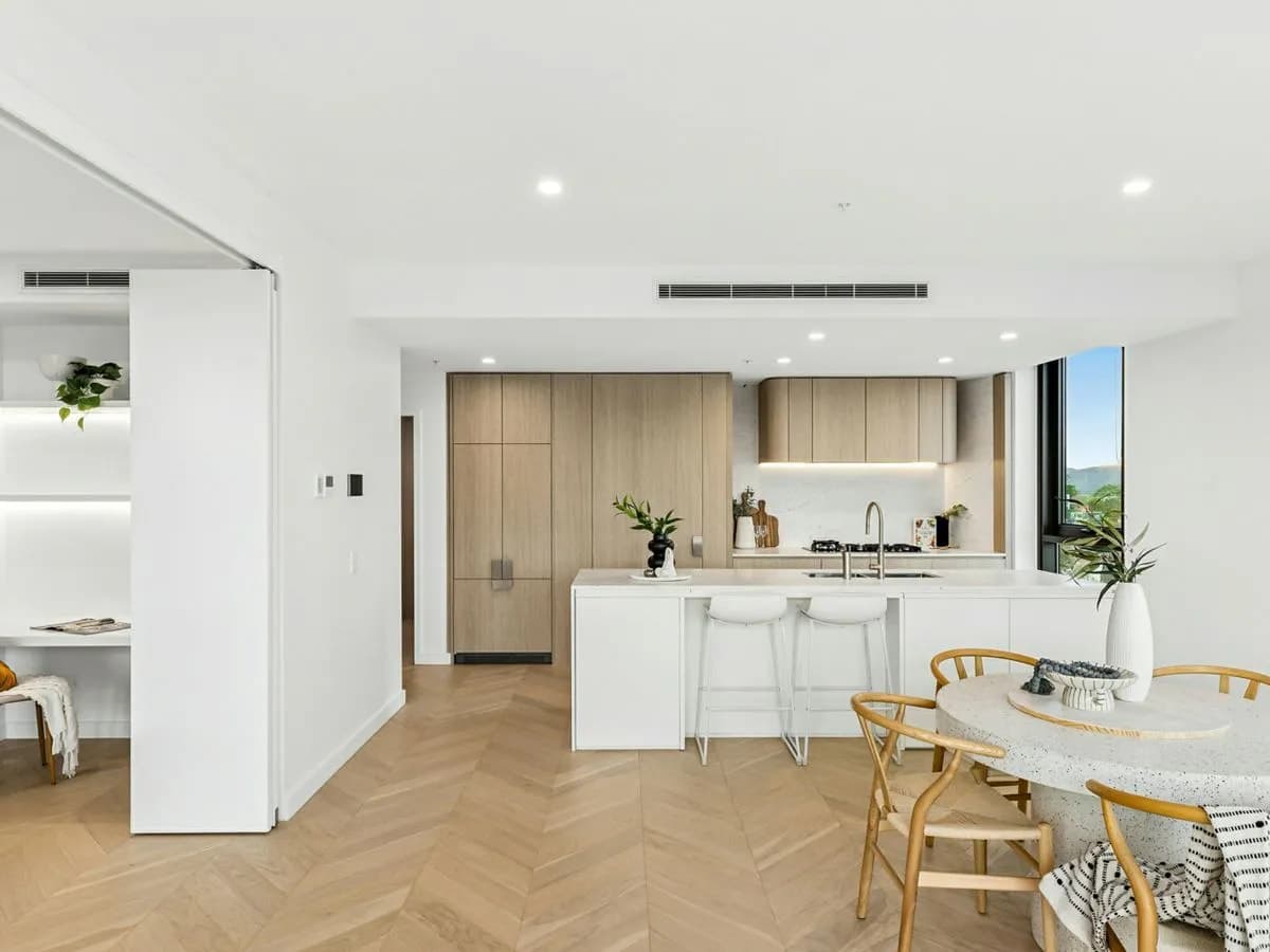 1501/36 Baker Street, GOSFORD, Gosford - Thumbnail 2