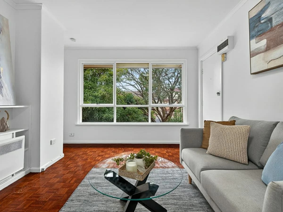 2/696 Waverley Road, MALVERN EAST, Malvern East - Thumbnail 2