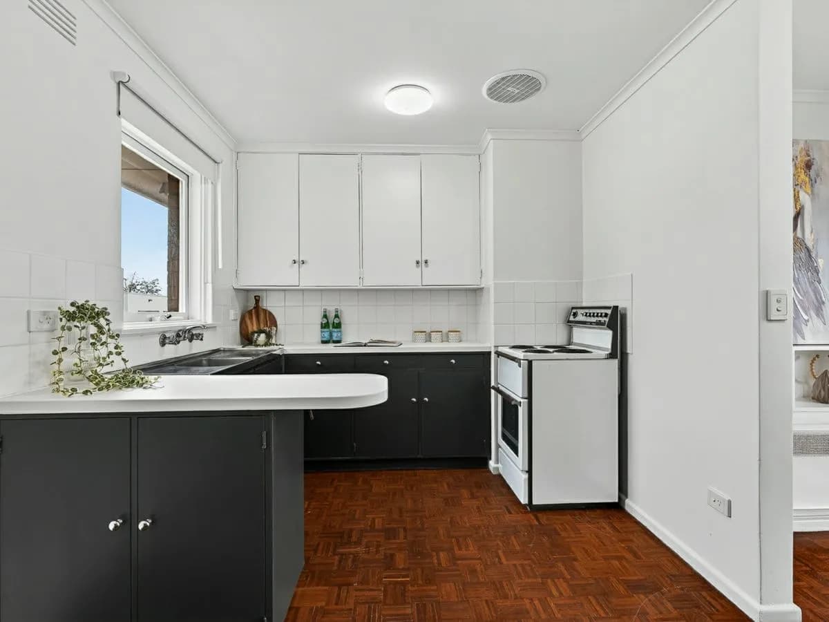 2/696 Waverley Road, MALVERN EAST, Malvern East - Thumbnail 3