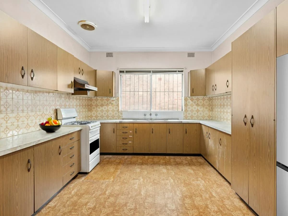 1 Lindsay Street, BURWOOD, Burwood - Thumbnail 5