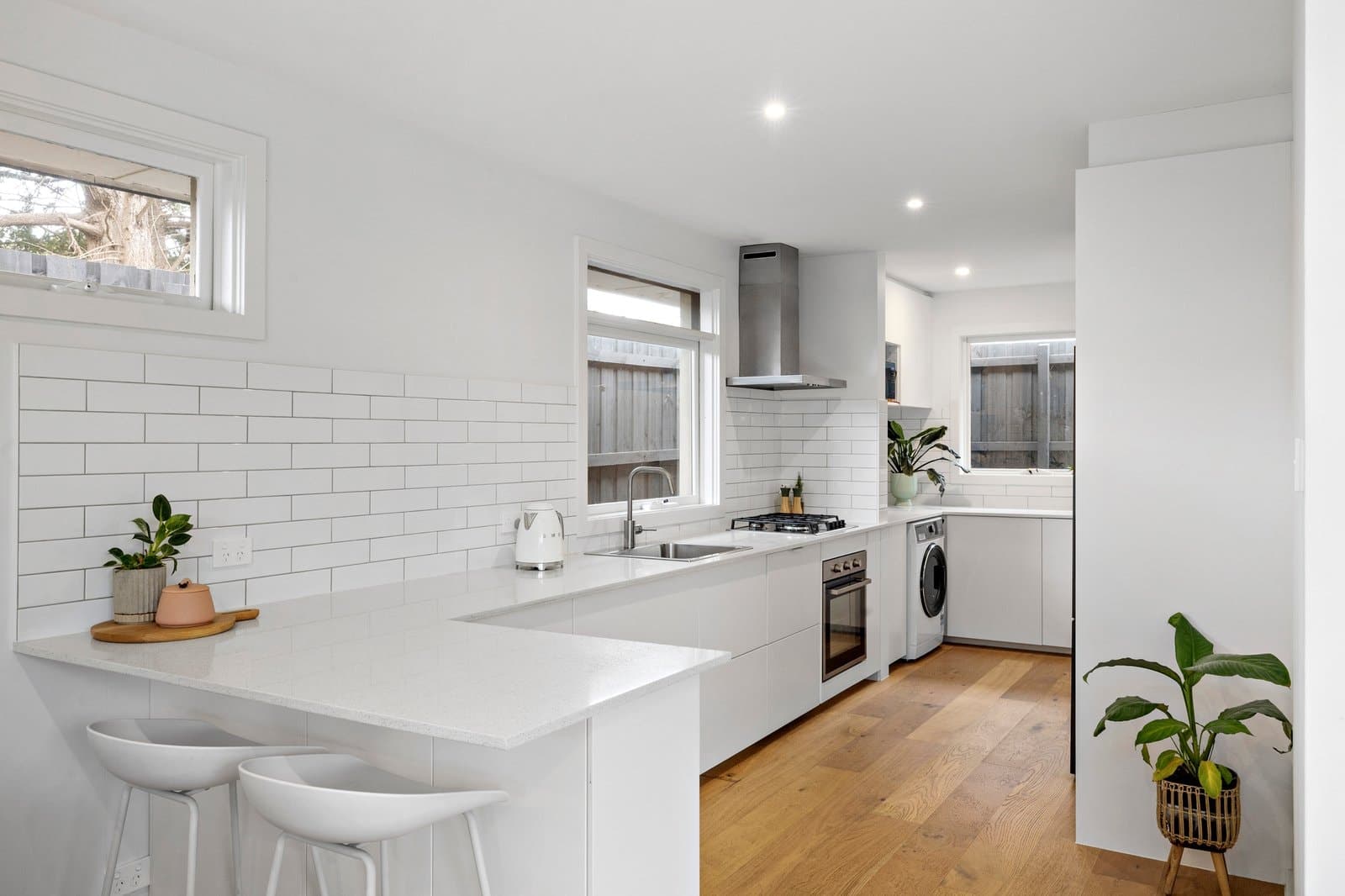 4 Wendy Avenue, Mount Eliza - Thumbnail 2