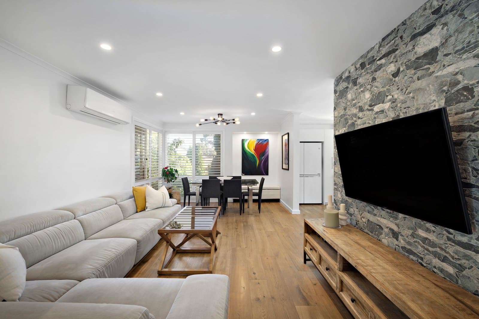 4 Carter Court, Frankston - Thumbnail 2