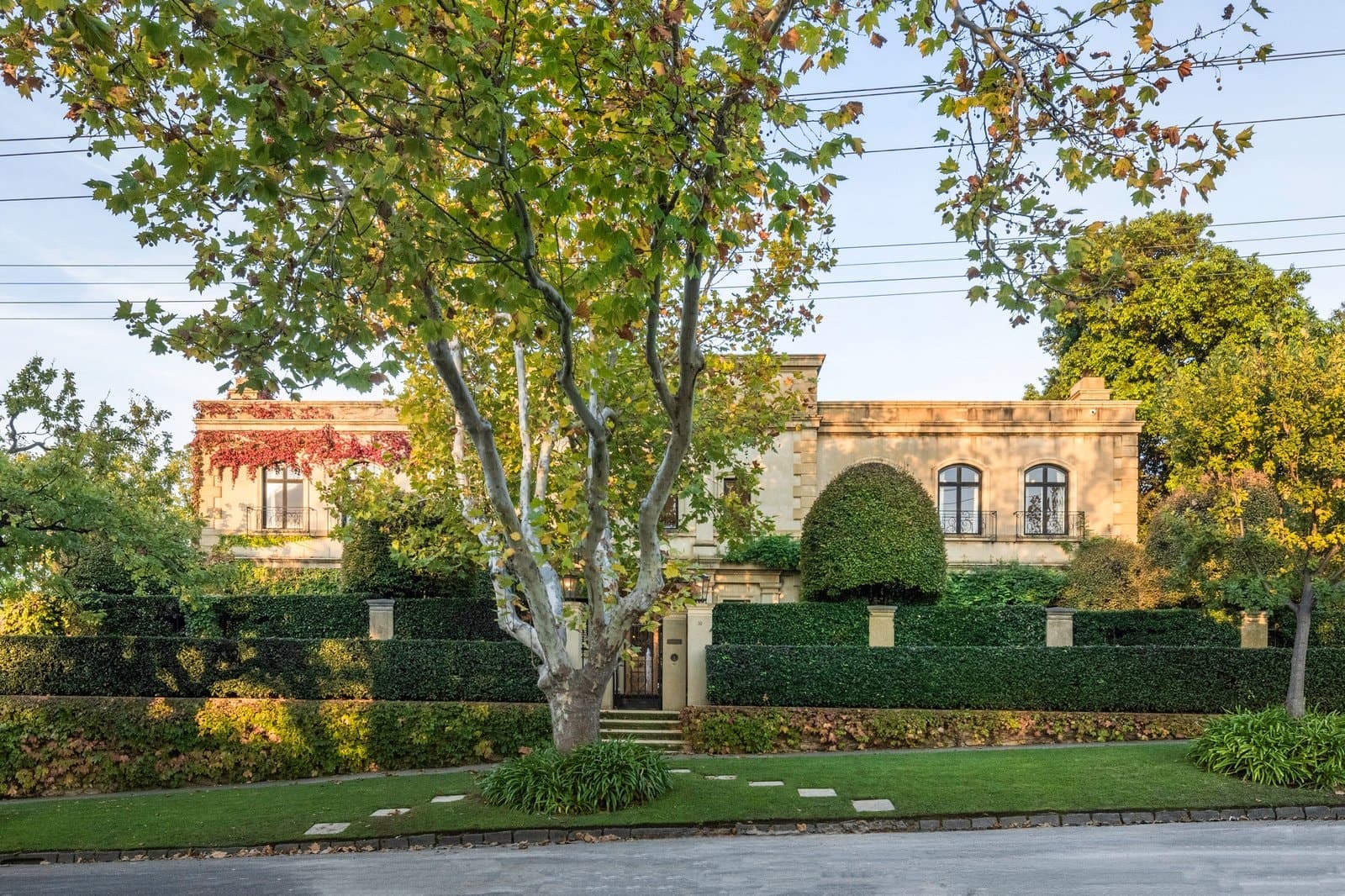 30 St Georges Road, Toorak - Thumbnail 2