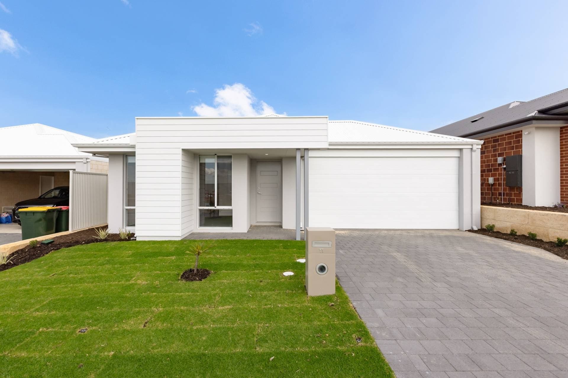 11 Coronation Way, Eglinton - Image 1
