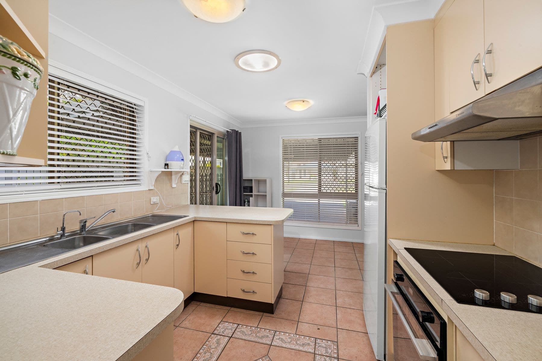 132 Delancey Street, Ormiston QLD 4160, Ormiston - Thumbnail 4